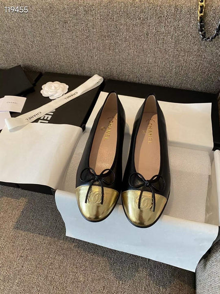 Chanel Pumps