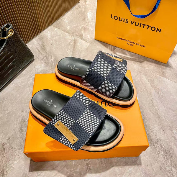 LV slidder Check limited edition