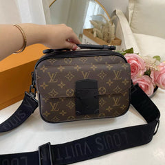 Louis vuitton side bag