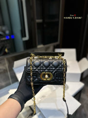Dior Jolie