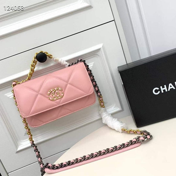 Chanel dual color chain bag