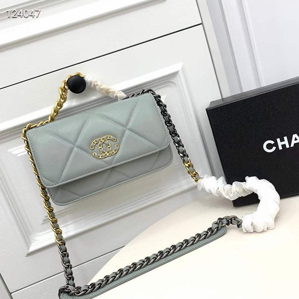 Chanel dual color chain bag