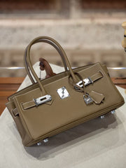 Hrmes top handle bag