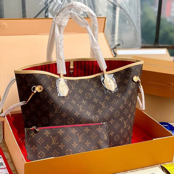 Louis Vuitton Lv Never full Handbag