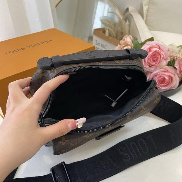 Louis vuitton side bag