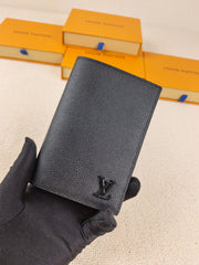 LV passport Cover limited edition