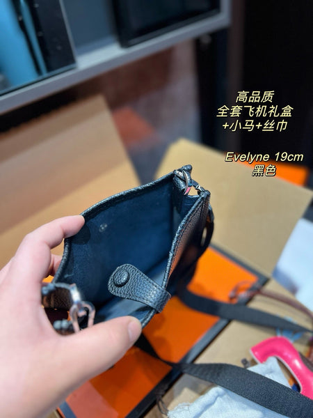 Hermes Evelyne black handbag
