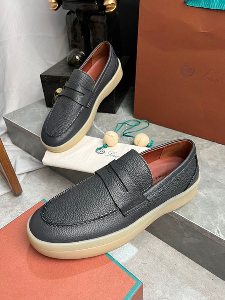 Gray Shoe Black Limited Edition 2025