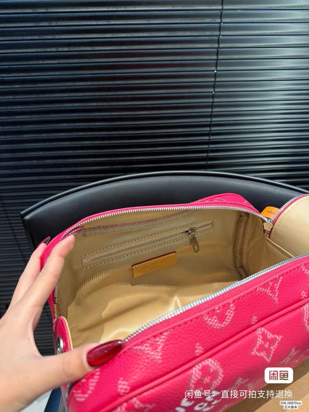 LV pouch Limited Edition