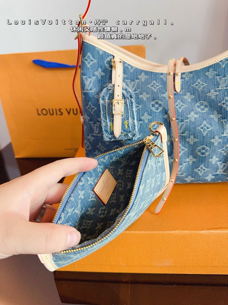 Louis Vuitton Carryall LM handbag