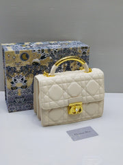 CD famous brand  bag
