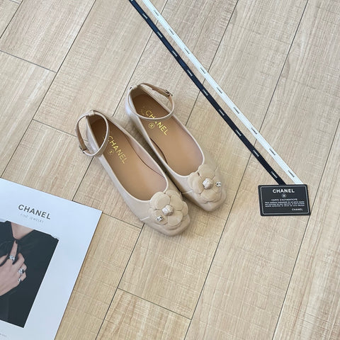 Chnl pumps limited edition