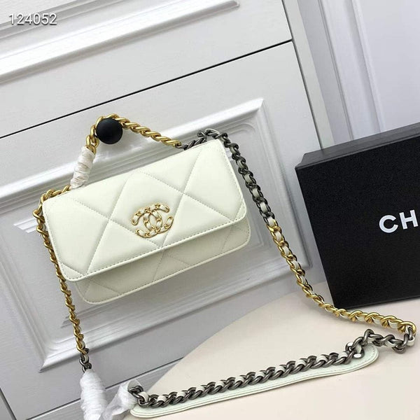 Chanel dual color chain bag