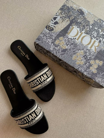 Dior slipper