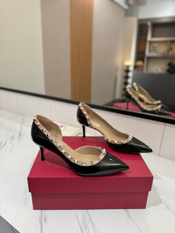 Vltn Black heel limited edition