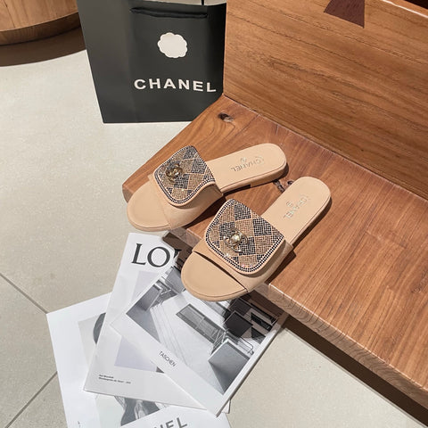 Chnl slipper limited edition