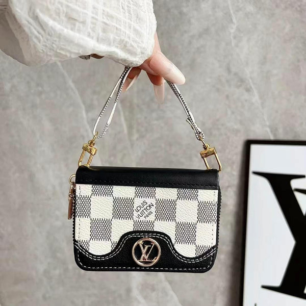 LV wallet Limited Edition