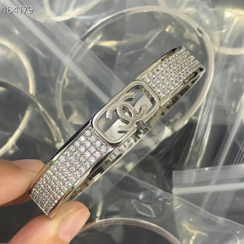 CHANEL Stylish Bracelet